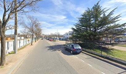 Sika Sa, Magasin de Matériaux de Construction à Irigny