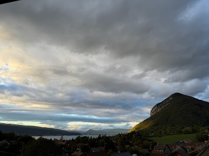 Senet William Christian, Magasin de Matériaux de Construction à Alex