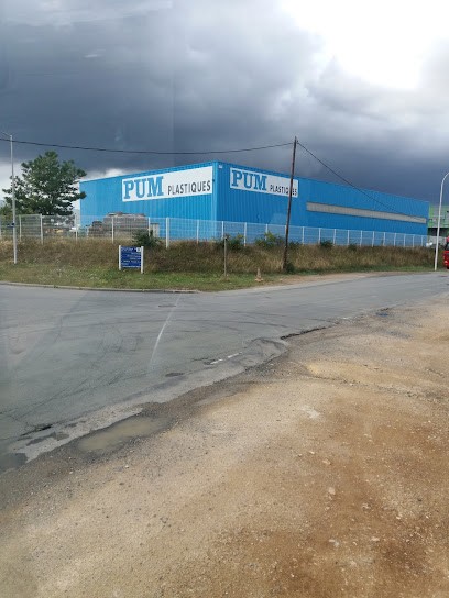 PUM, Magasin de Matériaux de Construction à Poitiers