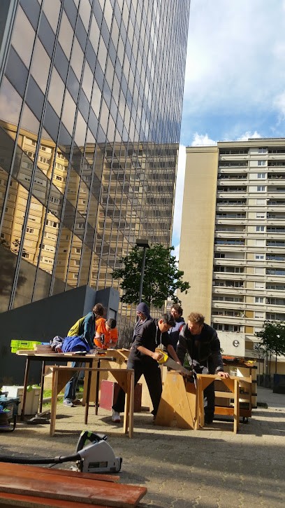 Requincaillerie, Magasin de Matériaux de Construction à Pantin