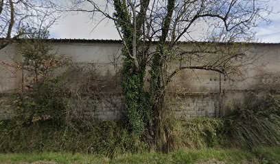 Var Matériaux-Dépôt De Roquebrune, Magasin de Matériaux de Construction à Roquebrune-sur-Argens