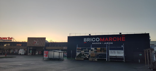 Bricomarché Châteaulin Magasin De Matériaux De Construction à Châteaulin