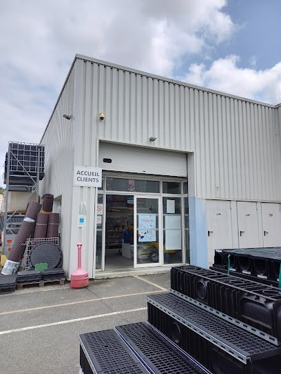 PUM, Magasin de Matériaux de Construction aux Sorinières