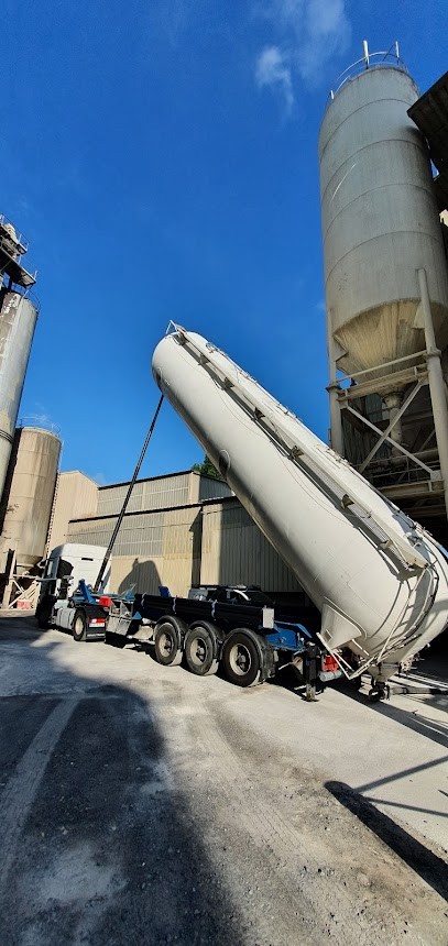 Socli, Magasin de Matériaux de Construction à Izaourt