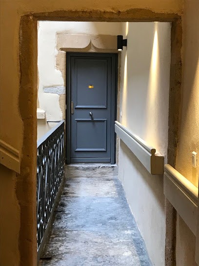 Emergence, Magasin de Matériaux de Construction à Rillieux-la-Pape