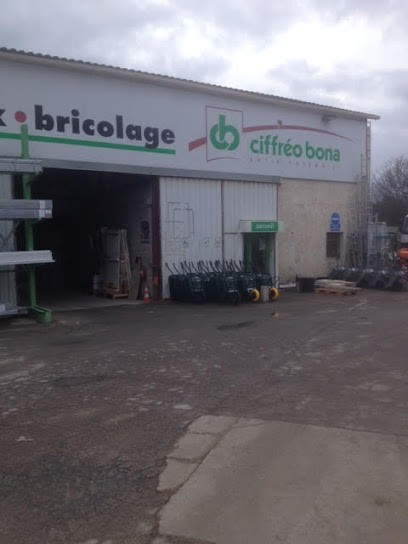 Ciffréo Bona, Magasin de Matériaux de Construction à Régusse