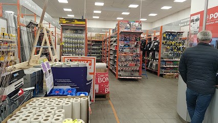 Point.P - Fougères, Magasin de Matériaux de Construction à Fougères
