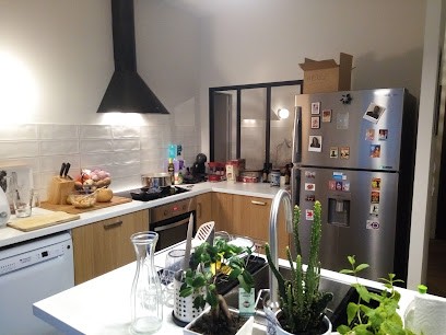 Ets Pion / Fenêtres - Portes - Volets, Magasin de Matériaux de Construction à Vienne