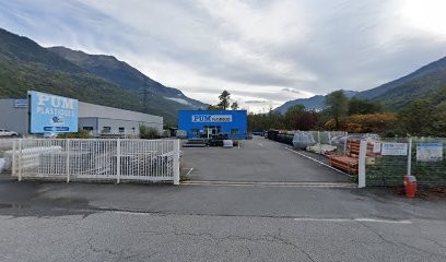 PUM, Magasin de Matériaux de Construction à La Bâthie
